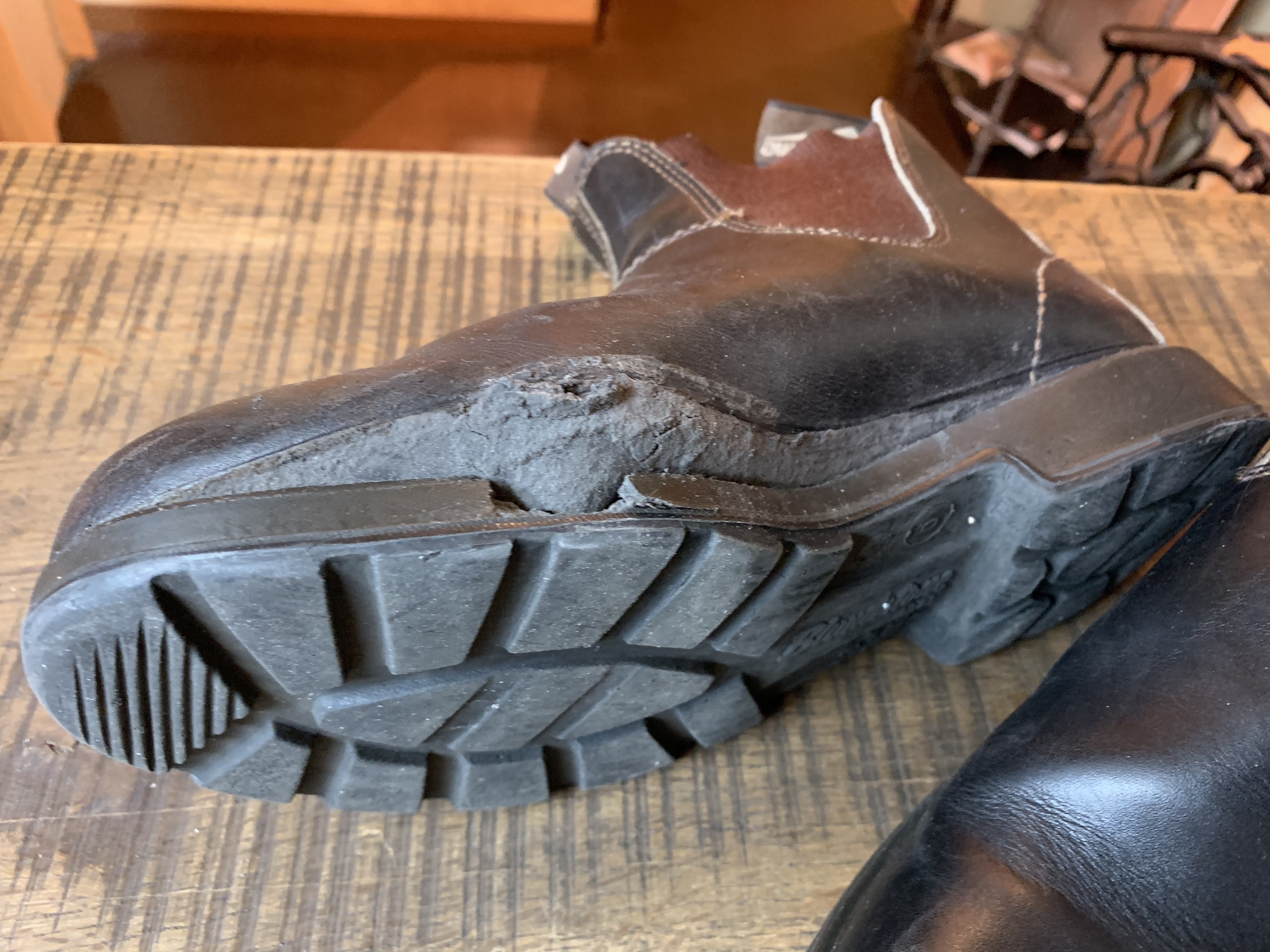 ストーン変更用 見本 Blundstone(ブランドストーン) サイドゴアレインブーツ vibram