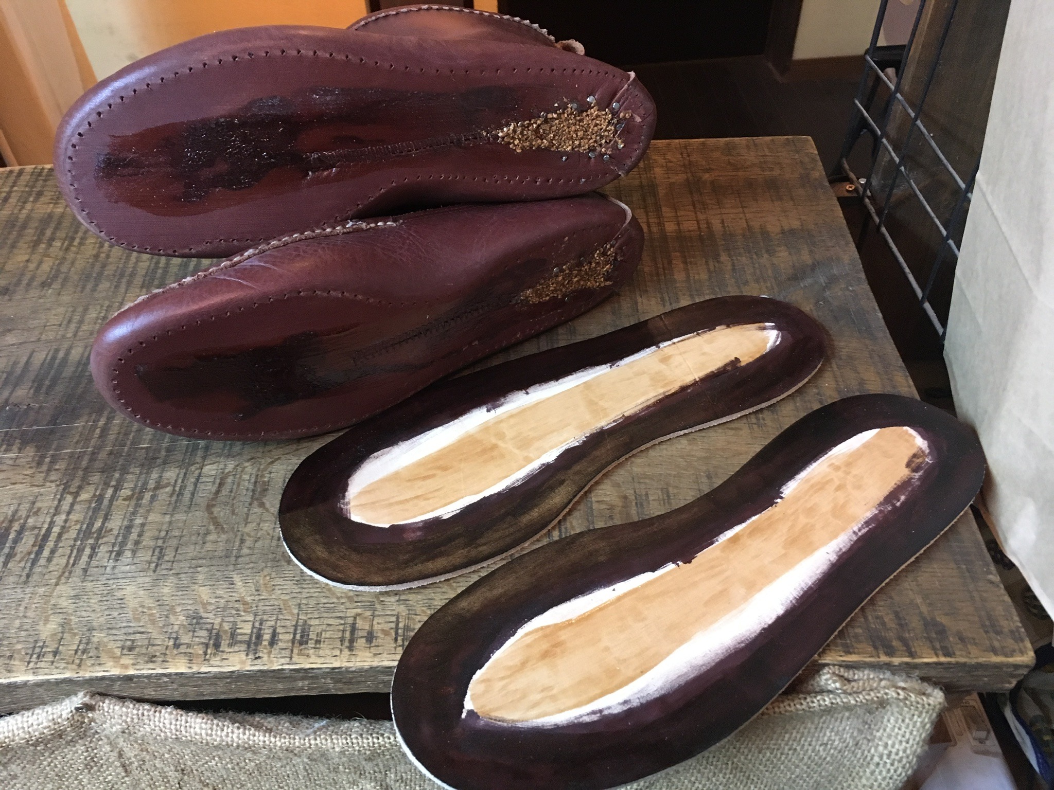 ラッセルモカシン ノックアバウト vibram#2060(サハラ) レザーミッド