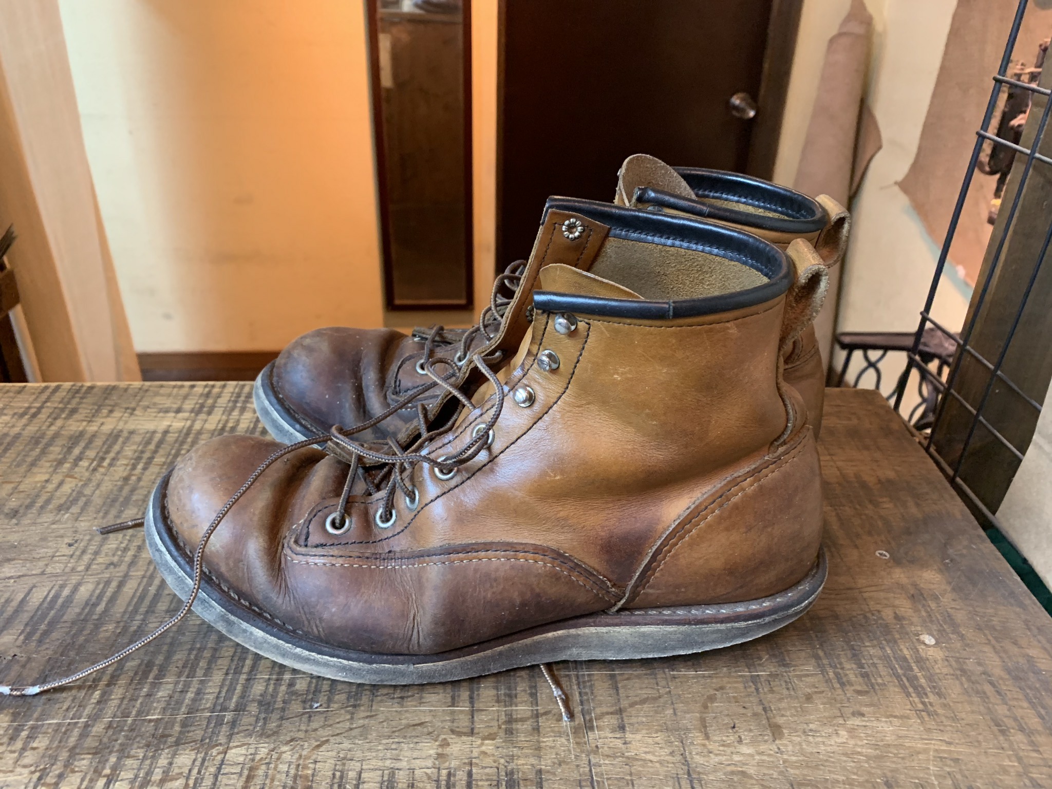 Redwing 2904 ラインマンブーツ レザーミッドソール vibram#100ソールカスタム: ソールリペア＆カスタム RED CLOUD