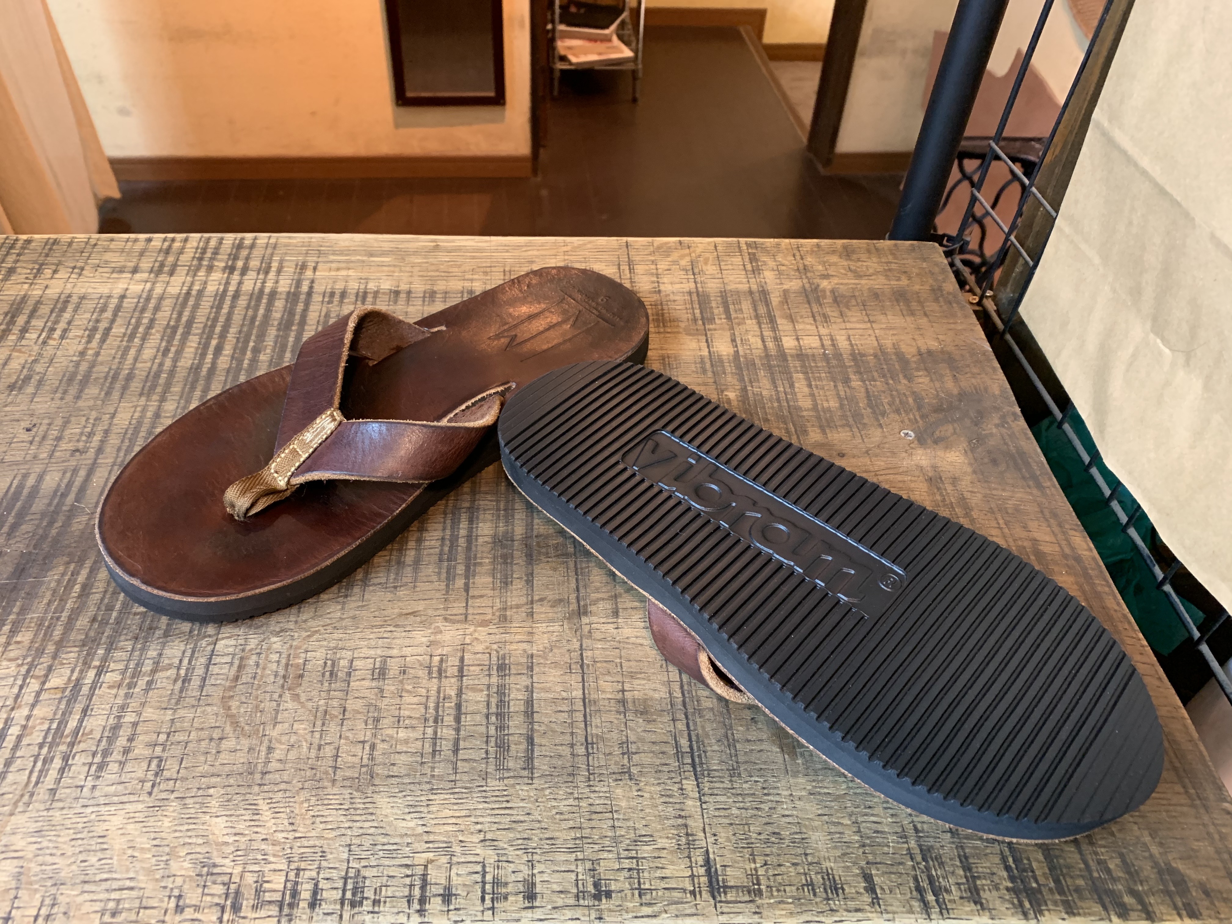 Waltzing Matilda(ワルチングマチルダ) エースサンダル vibram