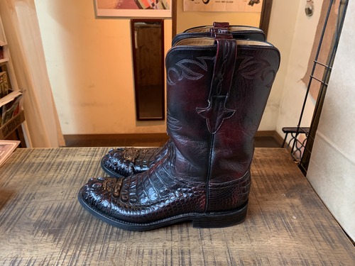 Lucchese(ルケーシー) ブラックチェリー ローパーブーツ クレープ