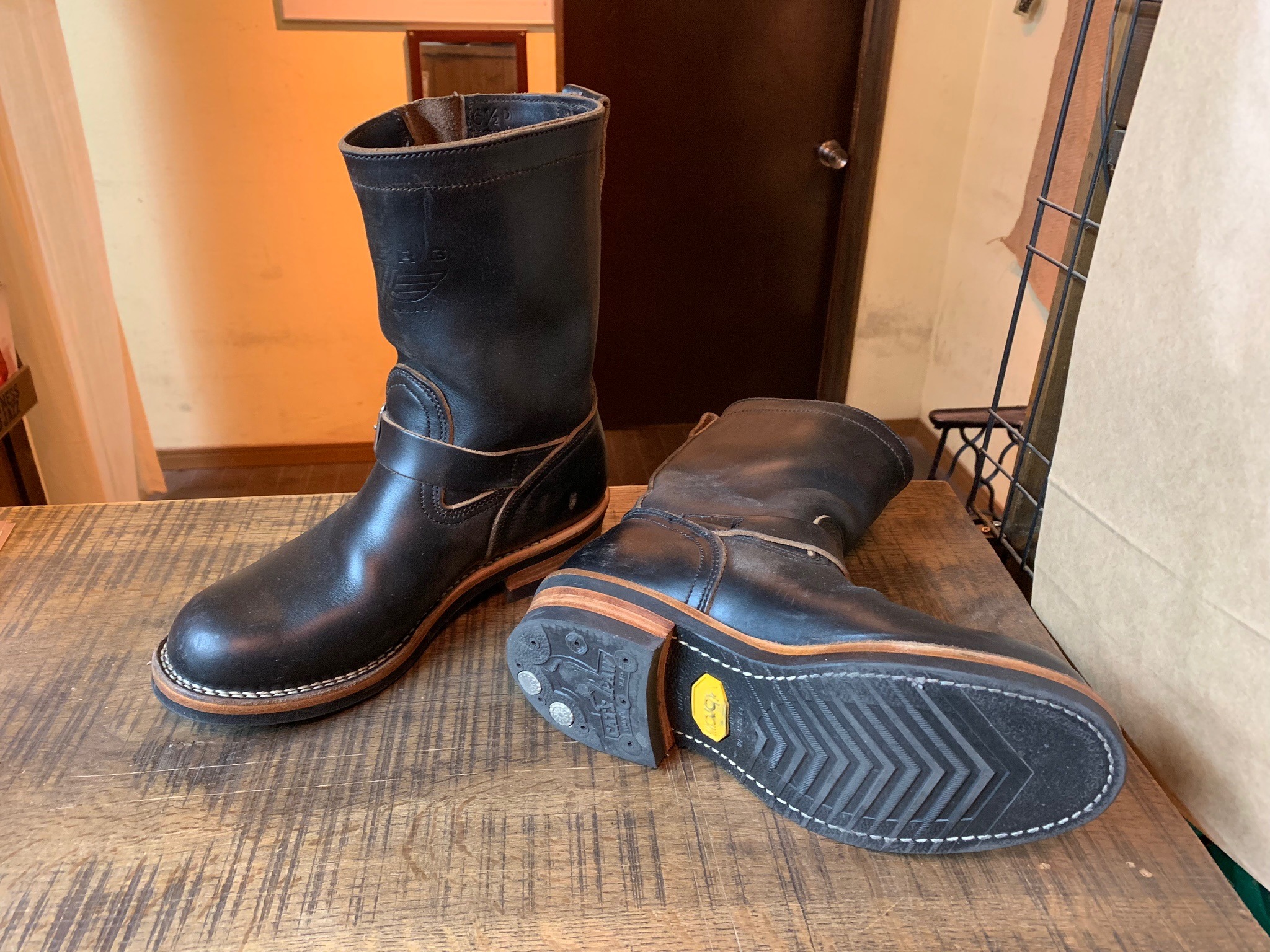 Viberg(ヴァイバー) エンジニアブーツ vibram#2021(サンド) ソール