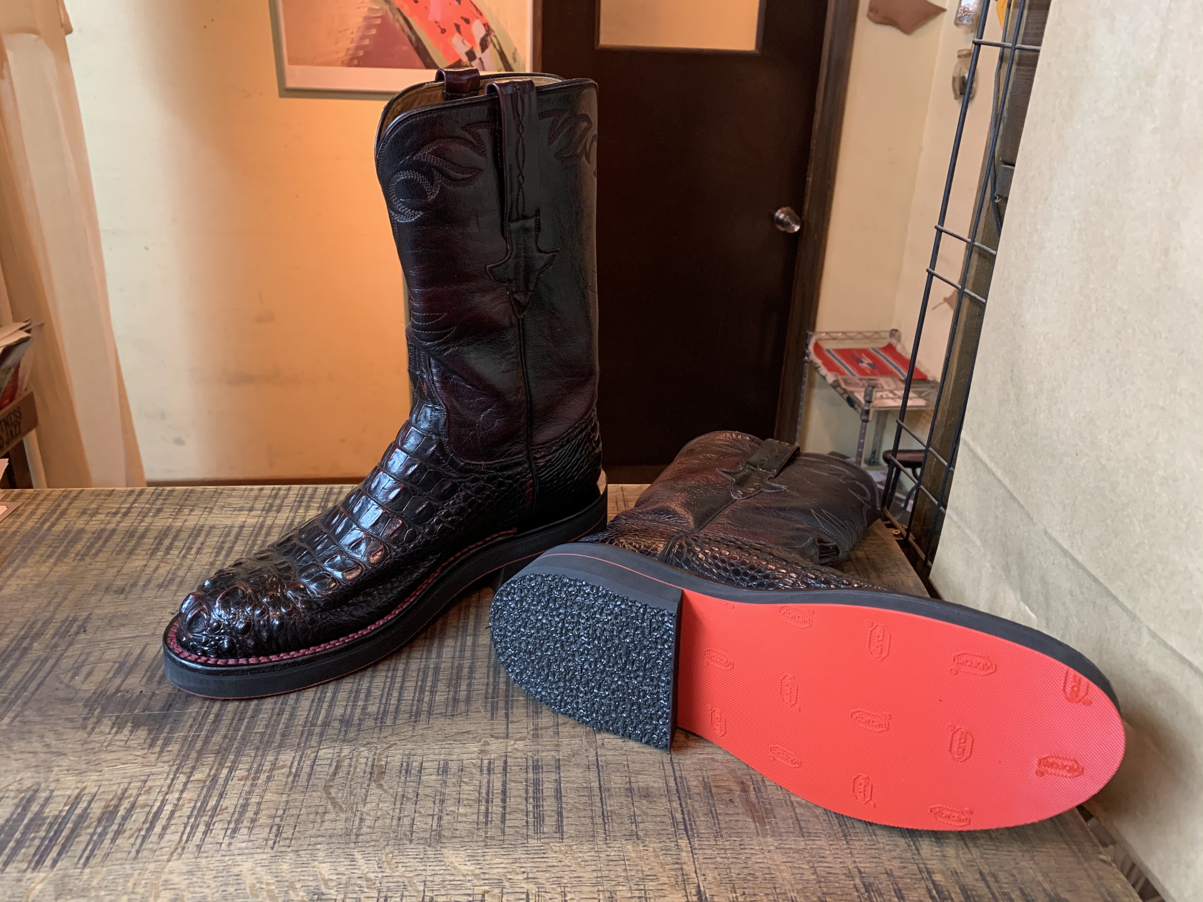 Lucchese(ルケーシー) ブラックチェリー ローパーブーツ クレープ