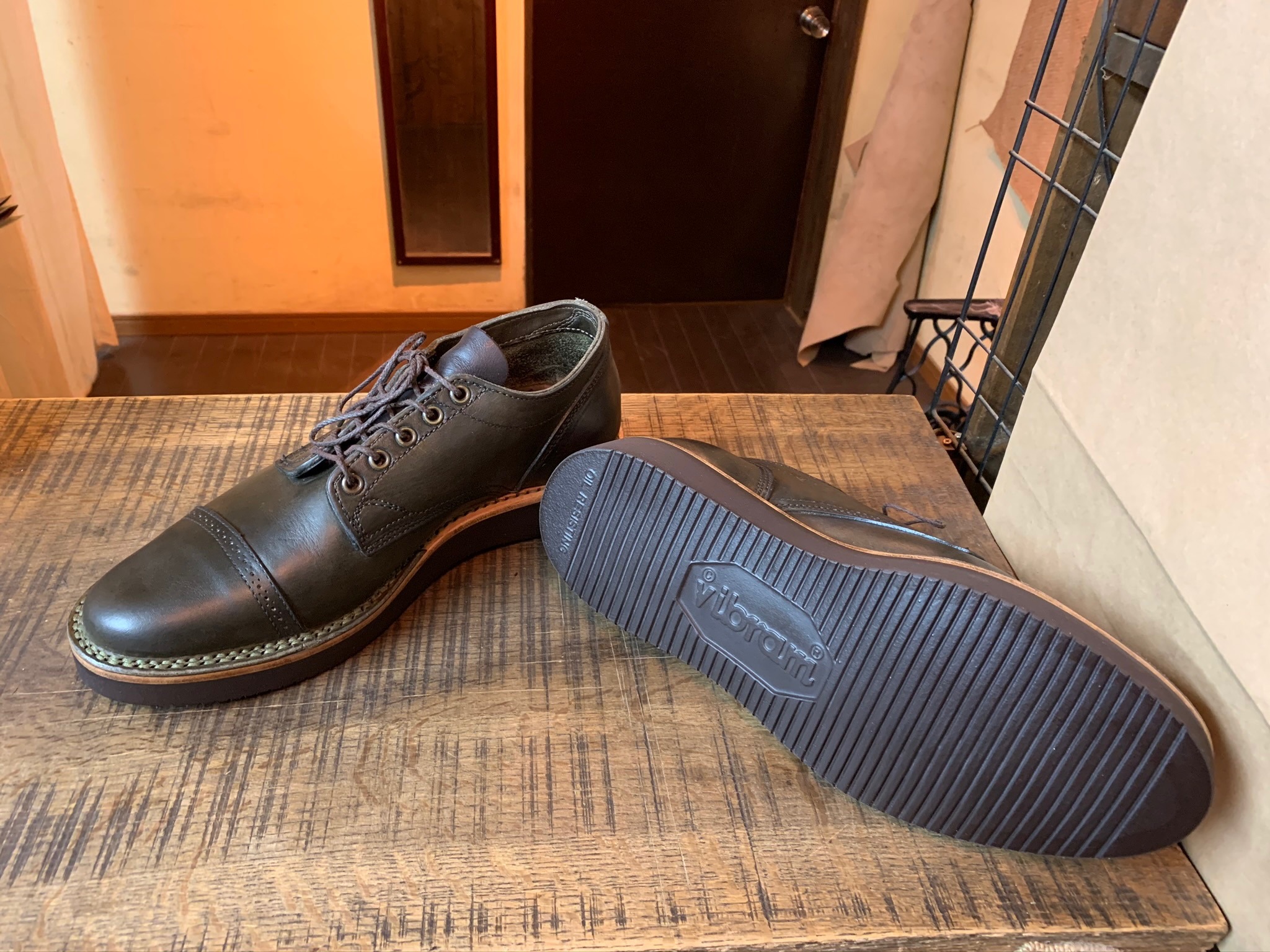 Viberg (ヴァイバー) キャップトゥオックスフォード vibram#2021