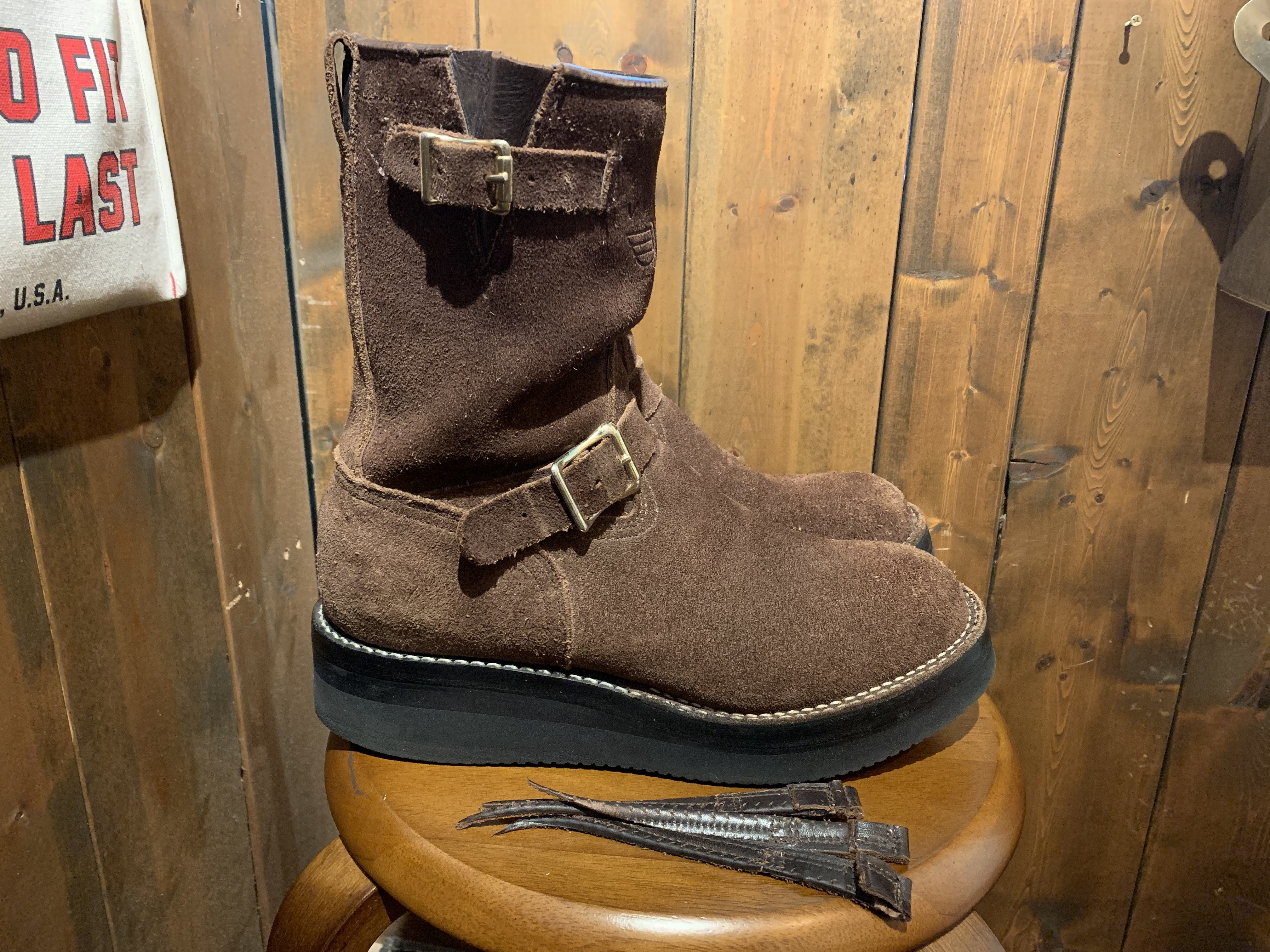 Viberg (ヴァイバー、ビバーグ) エンジニアブーツ シャフト詰め