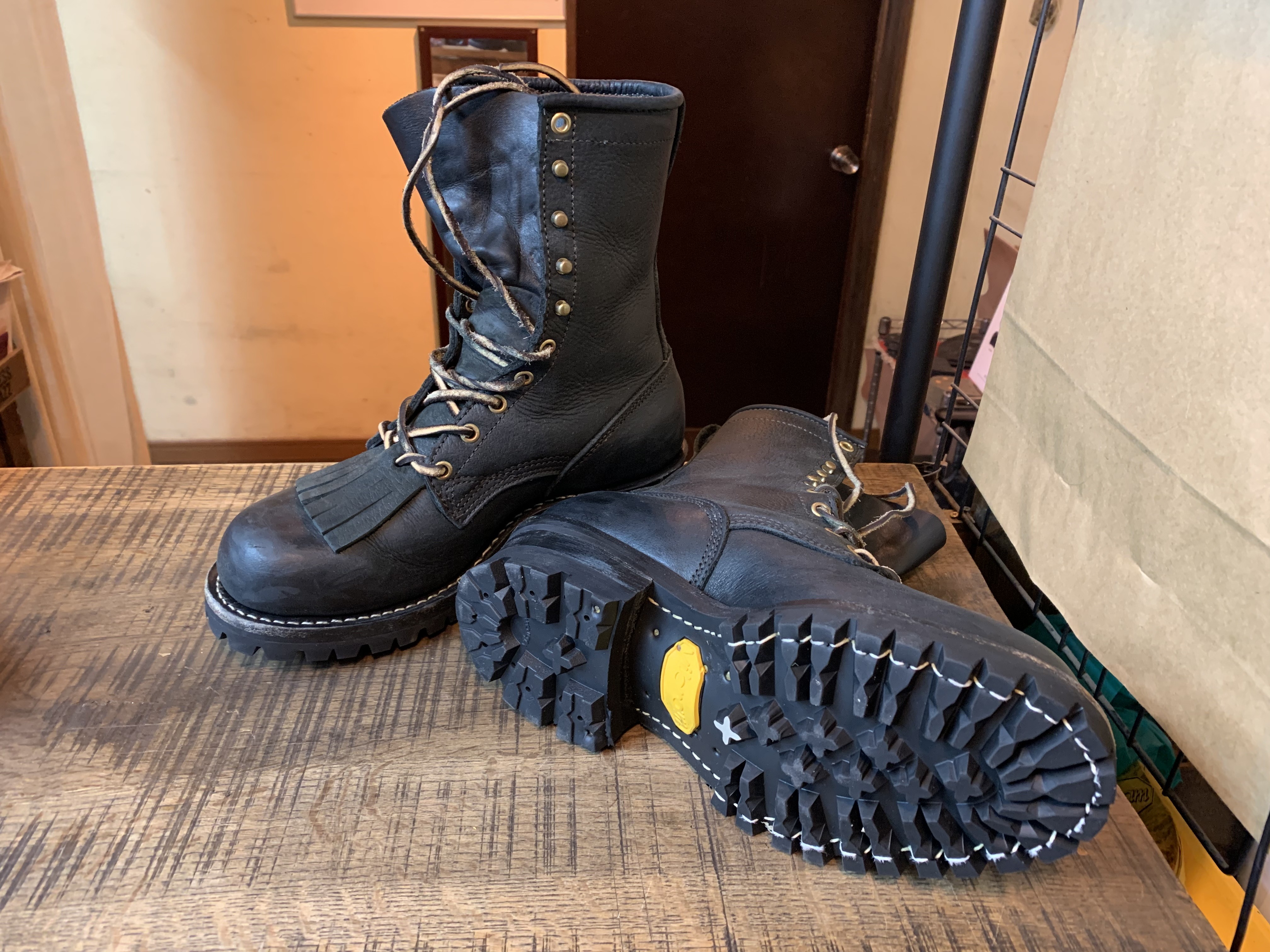 Viberg (ヴァイバー、ビバーグ) ネイルダウンロガーブーツ vibram#132 