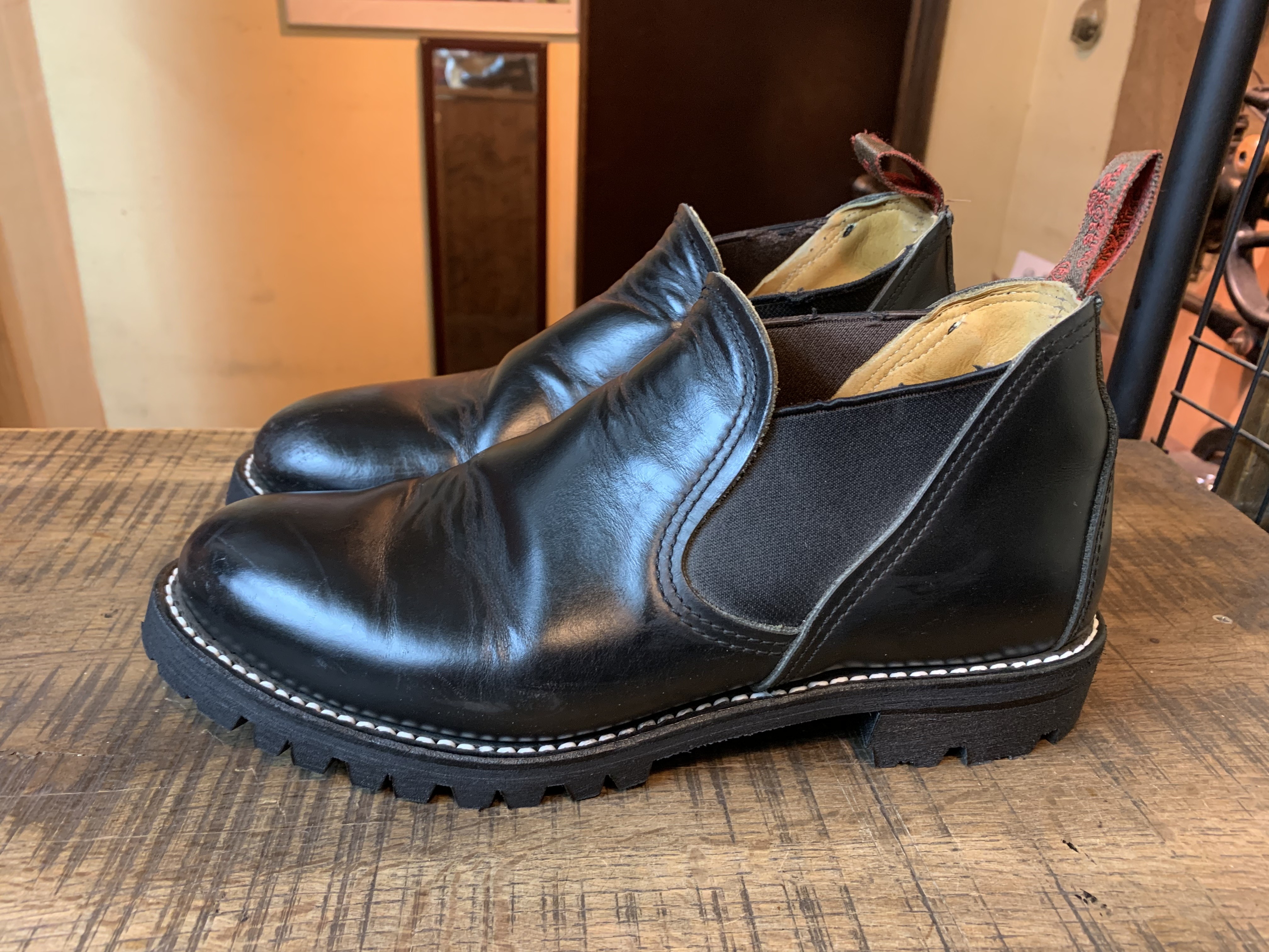 Redwing 8142 サイドゴアブーツ ロメオ vibram#100ソール交換: ソール