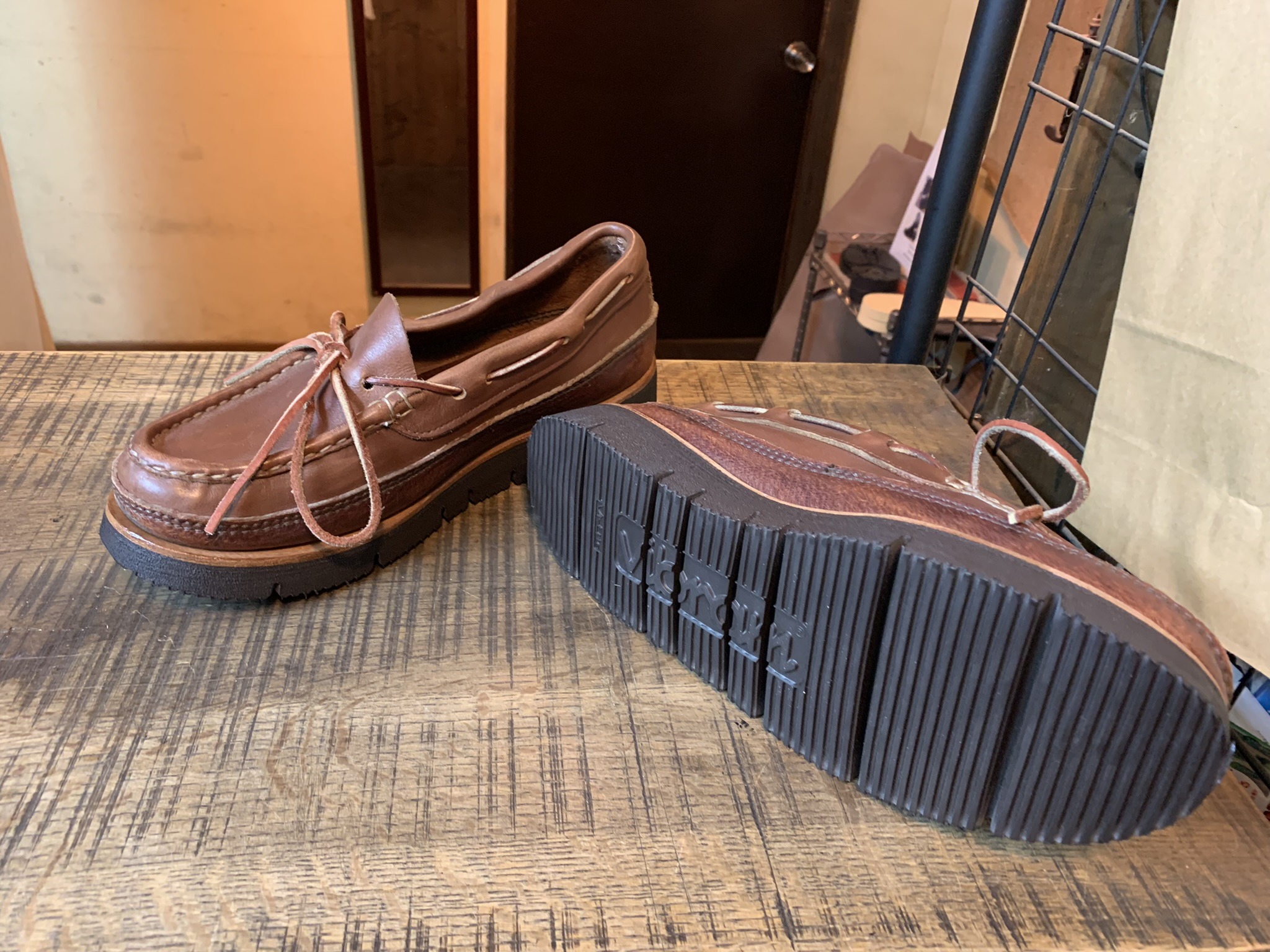 ラッセルモカシン キャンプモカシン デッキシューズ vibram#9105