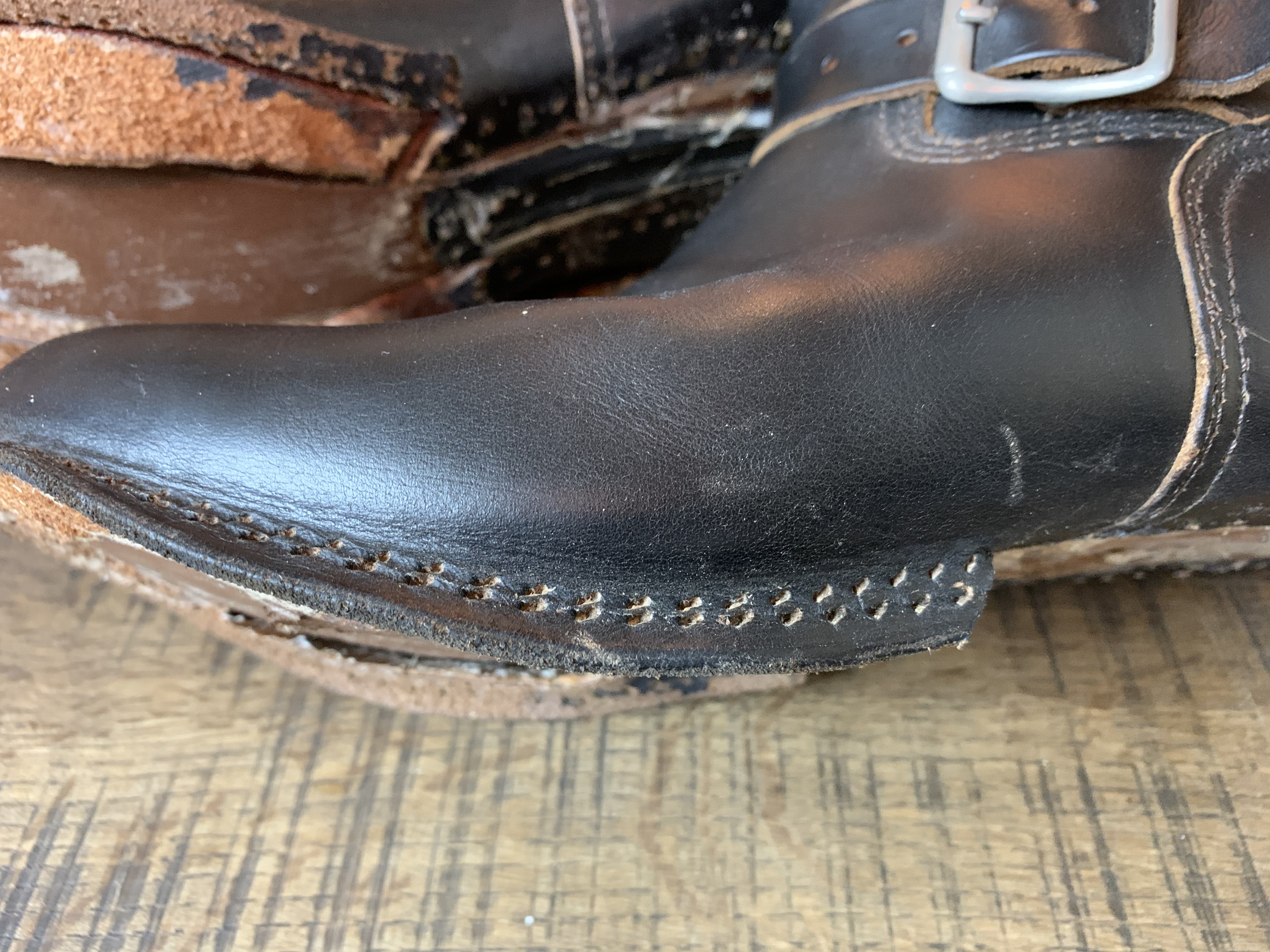 Viberg (ヴァイバー、ビバーグ) エンジニアブーツ ダブルレザーミッド