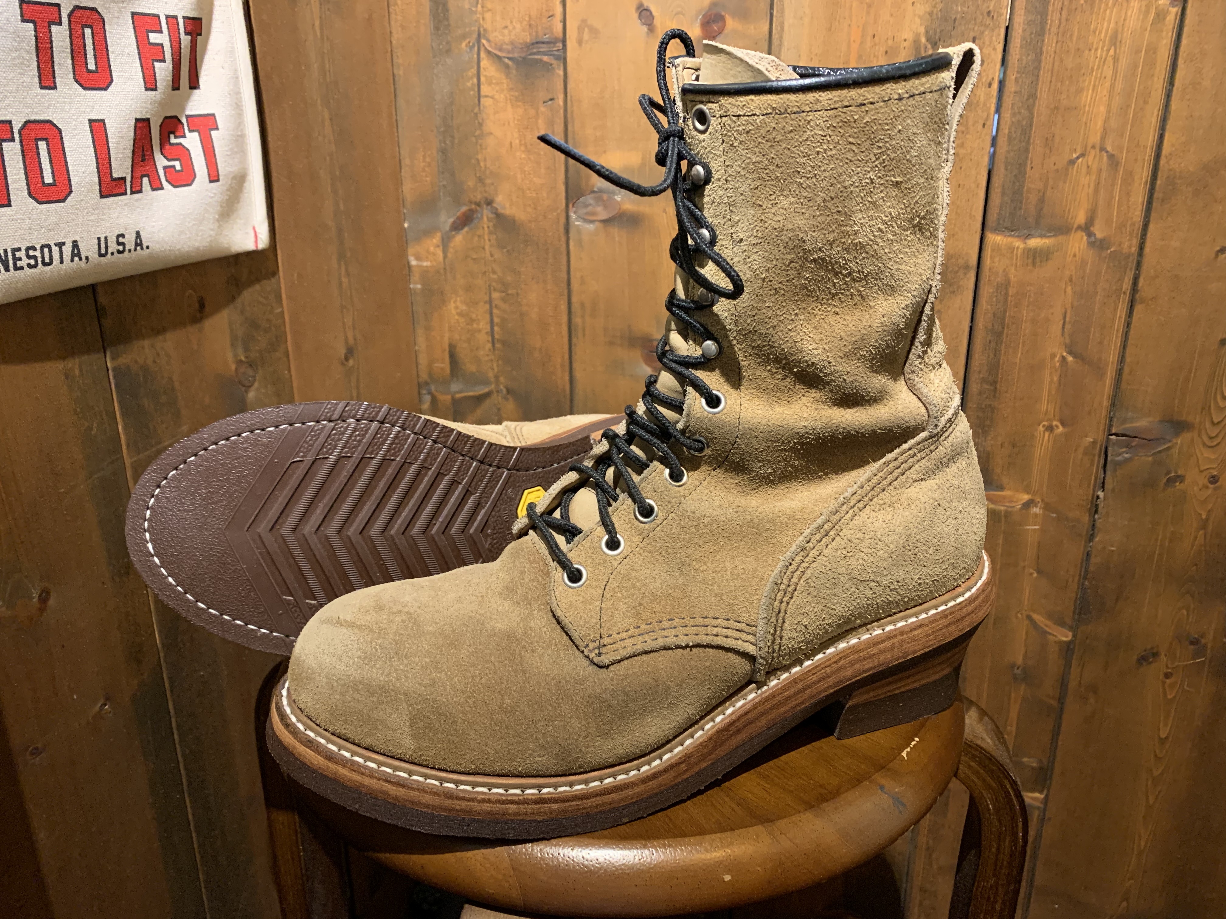 Redwing (レッドウイング) ロガーブーツ vibram#700コルクソール Redwing (レッドウイング) ロガーブーツ vibram#700コルクソール