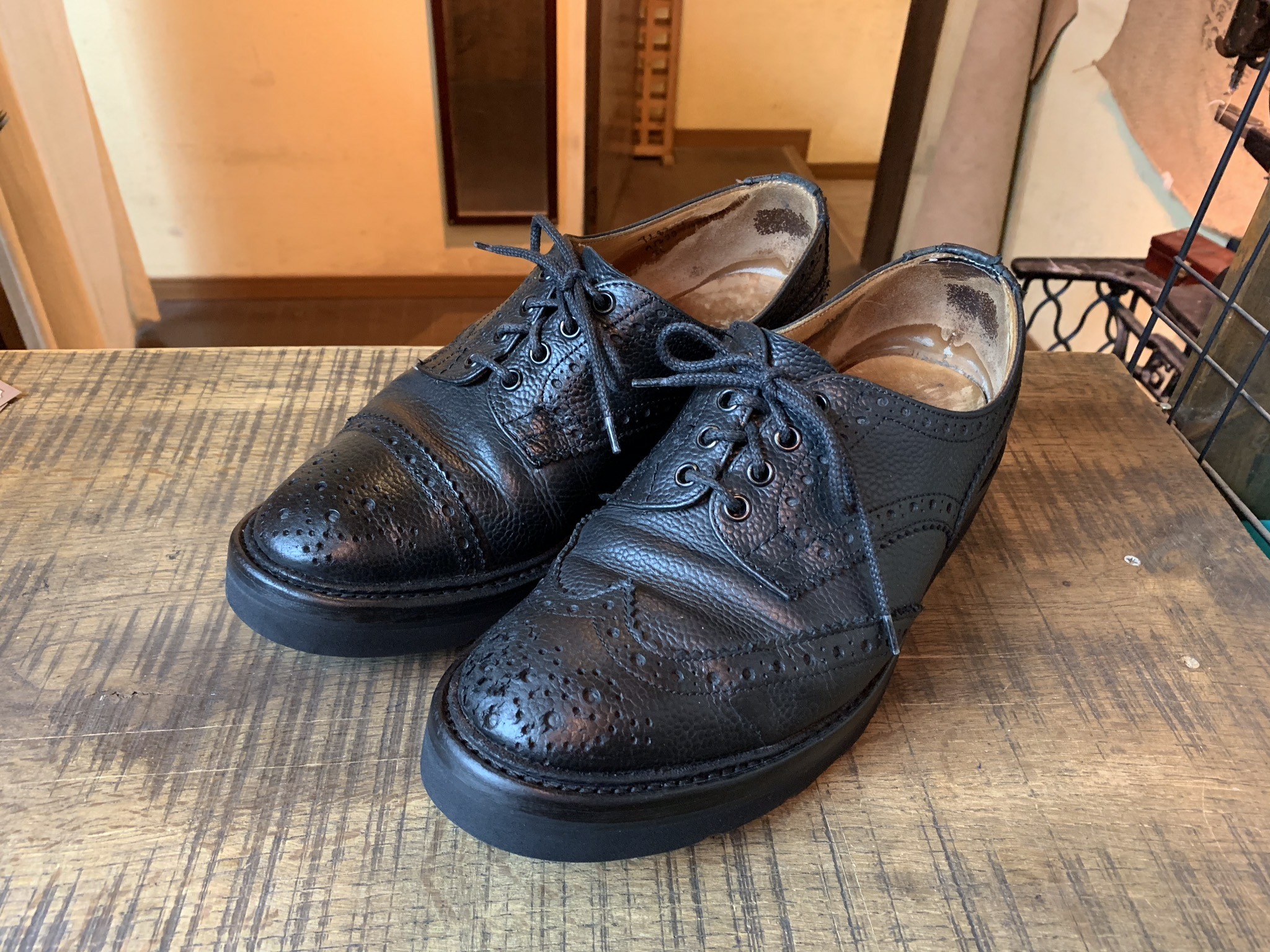 Tricker's(トリッカーズ)×NEPENTHES(ネペンテス) ウイングチップ ...