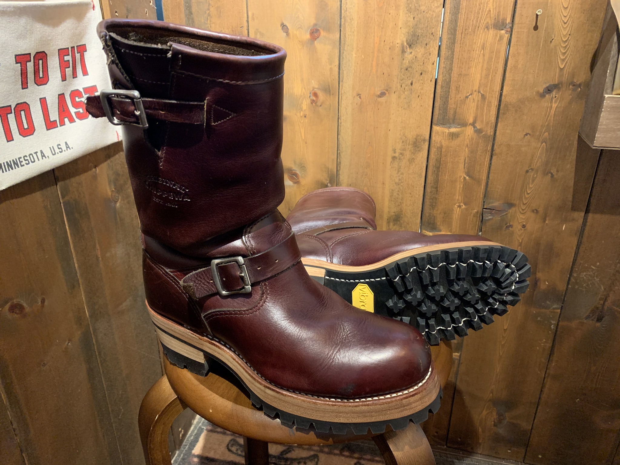 Chippewa(チペワ) エンジニアブーツ フロントトリプルレザーミッド 