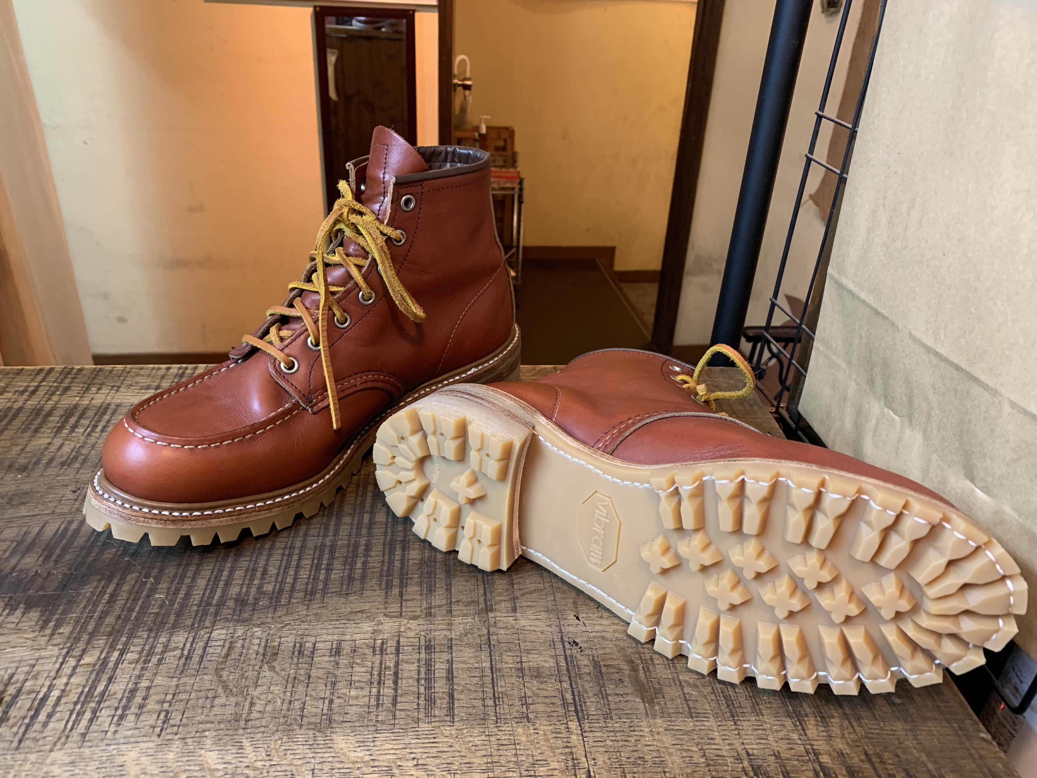 Redwing 8175 シングルレザーミッド vibram#100(ハニー) ソール