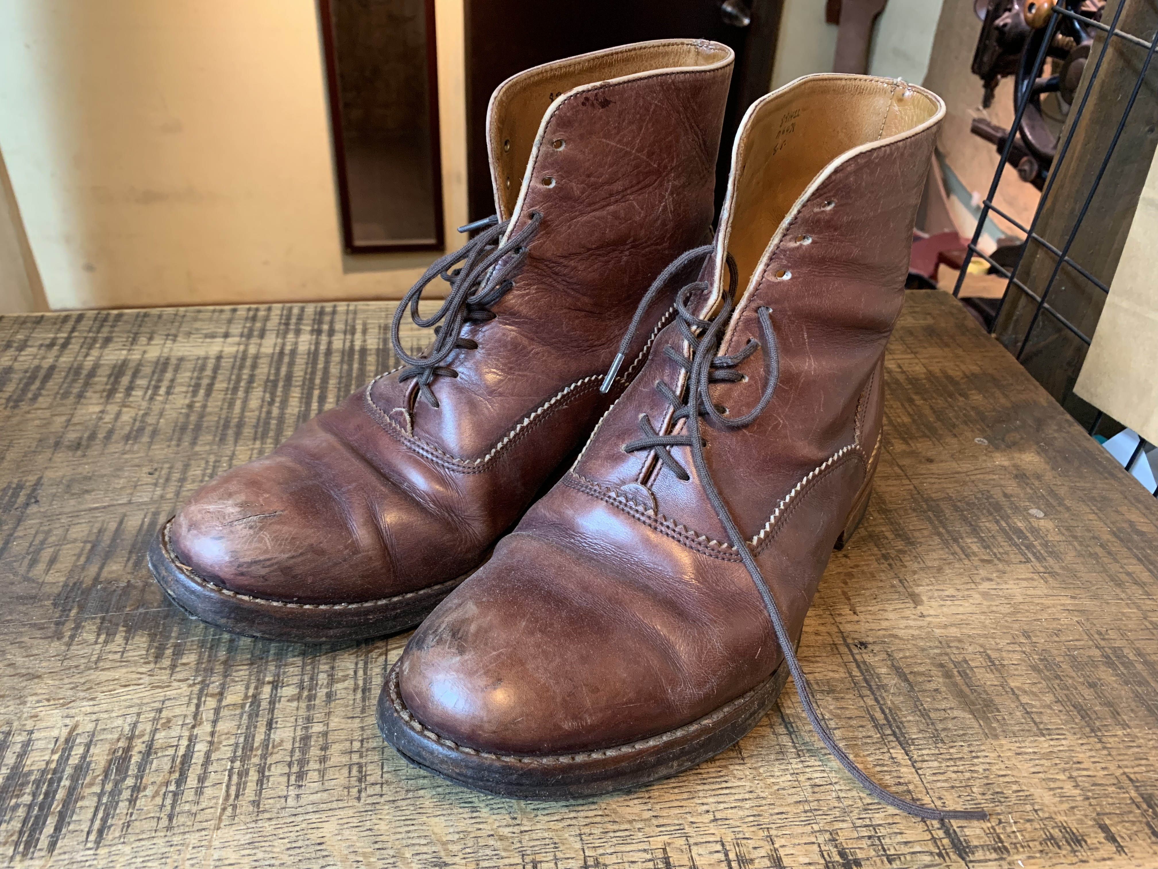 Tricker's(トリッカーズ) 内羽根ブーツ コマンド(グッドイヤー)ソール