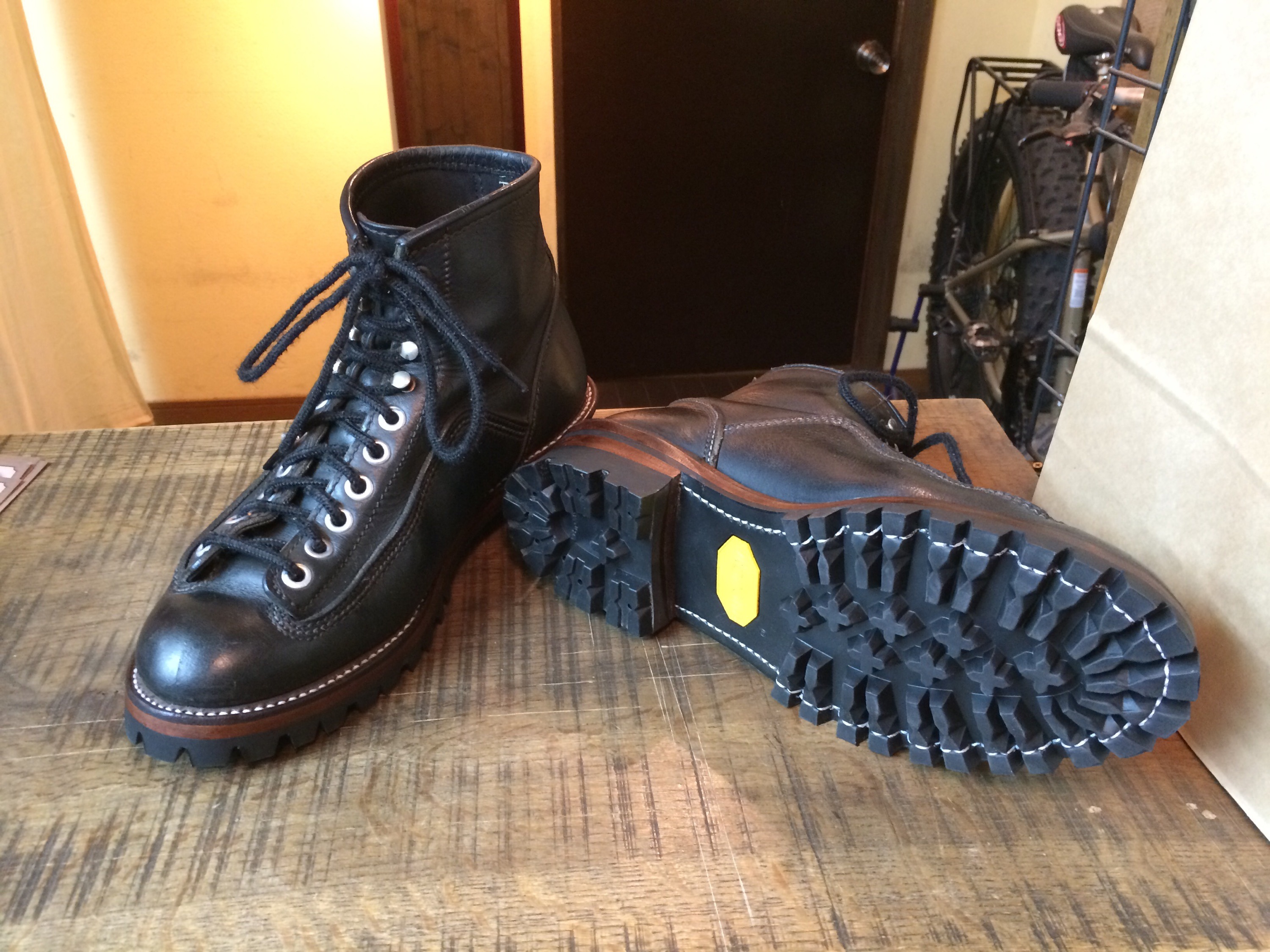 LONEWOLF(ロンウルフ) ビブラム#100ソールカスタム: ソールリペア