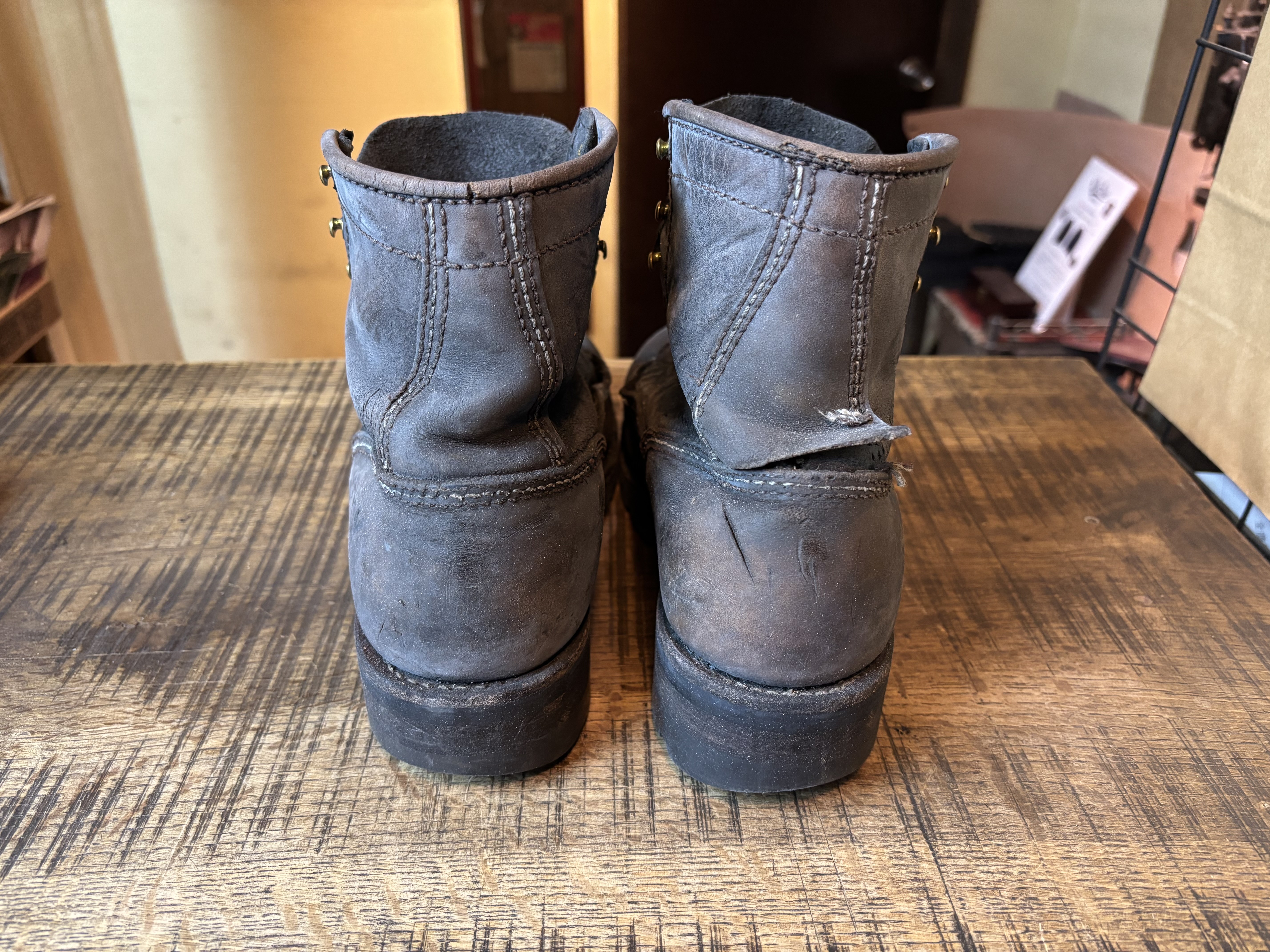 LONE WOLF(ロンウルフ) ロガーブーツ vibram#100fire&ice 耐熱カスタム