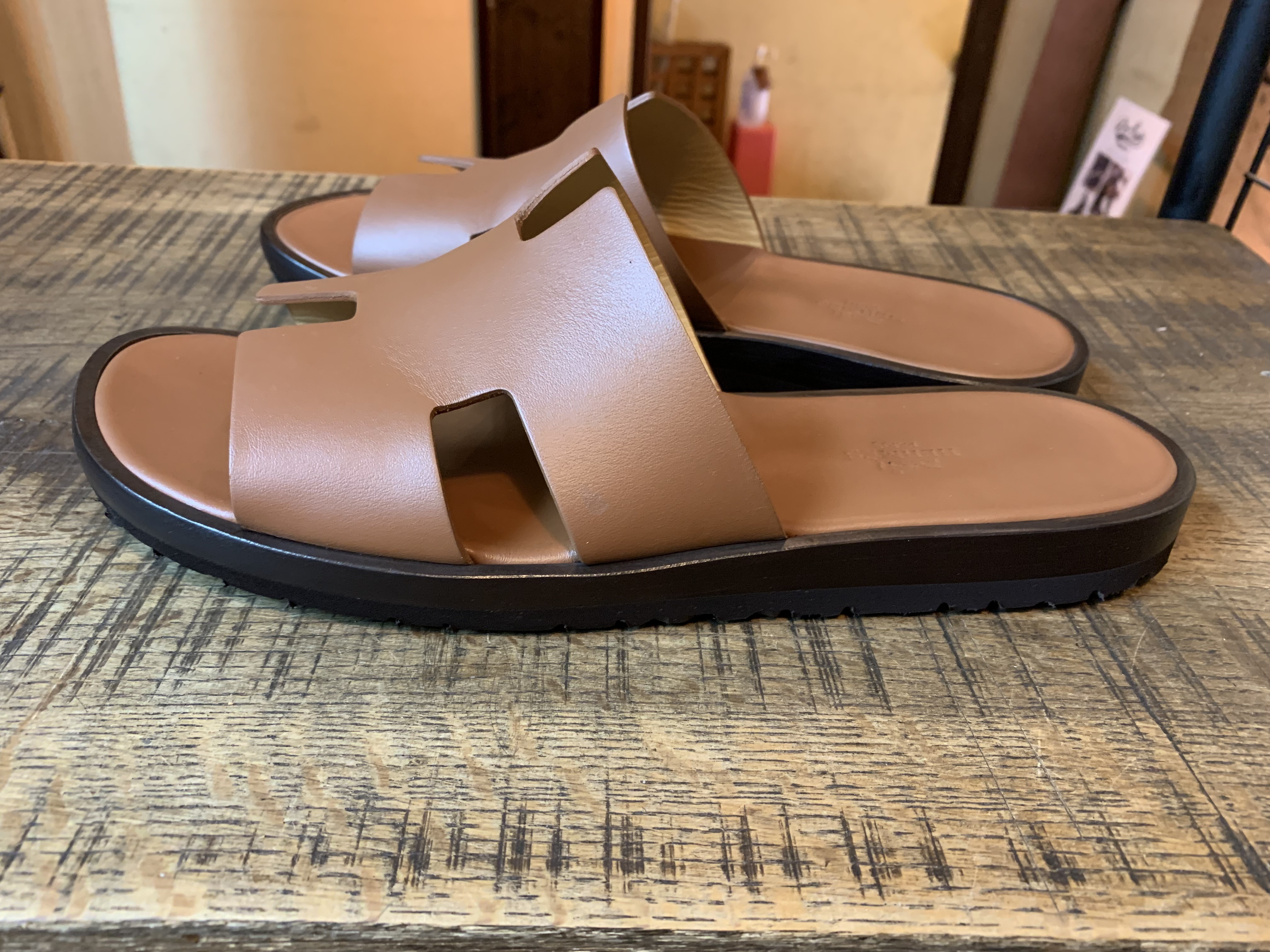 HERMES(エルメス) イズミールサンダル vibramEVAソールカスタム