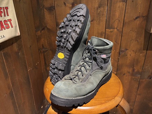 Danner(ダナー) マウンテンリッジ ロー vibram#4014ソール交換: ソール