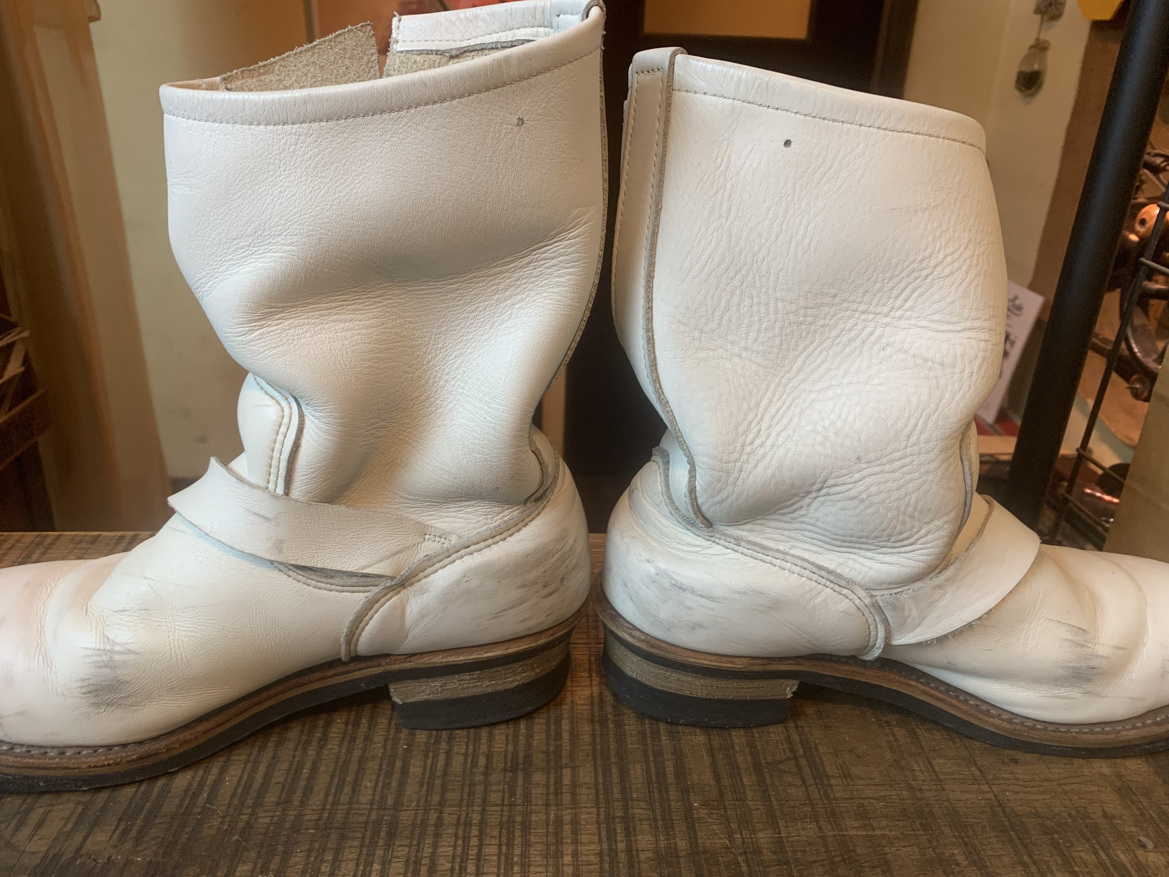 Redwing 8275 エンジニアブーツ ベルト位置調整: ソールリペア