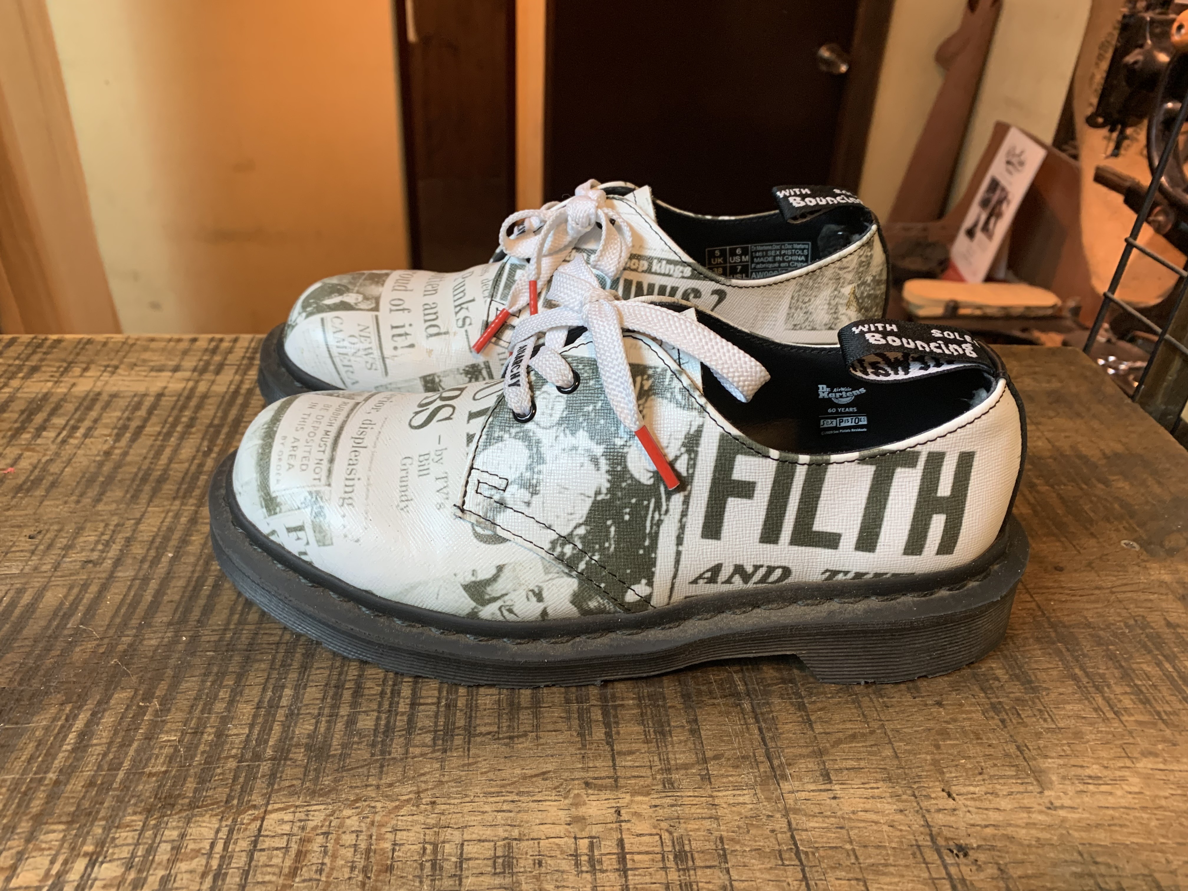 Dr.Martens (ドクターマーチン) ローファー、3ホール シャーク
