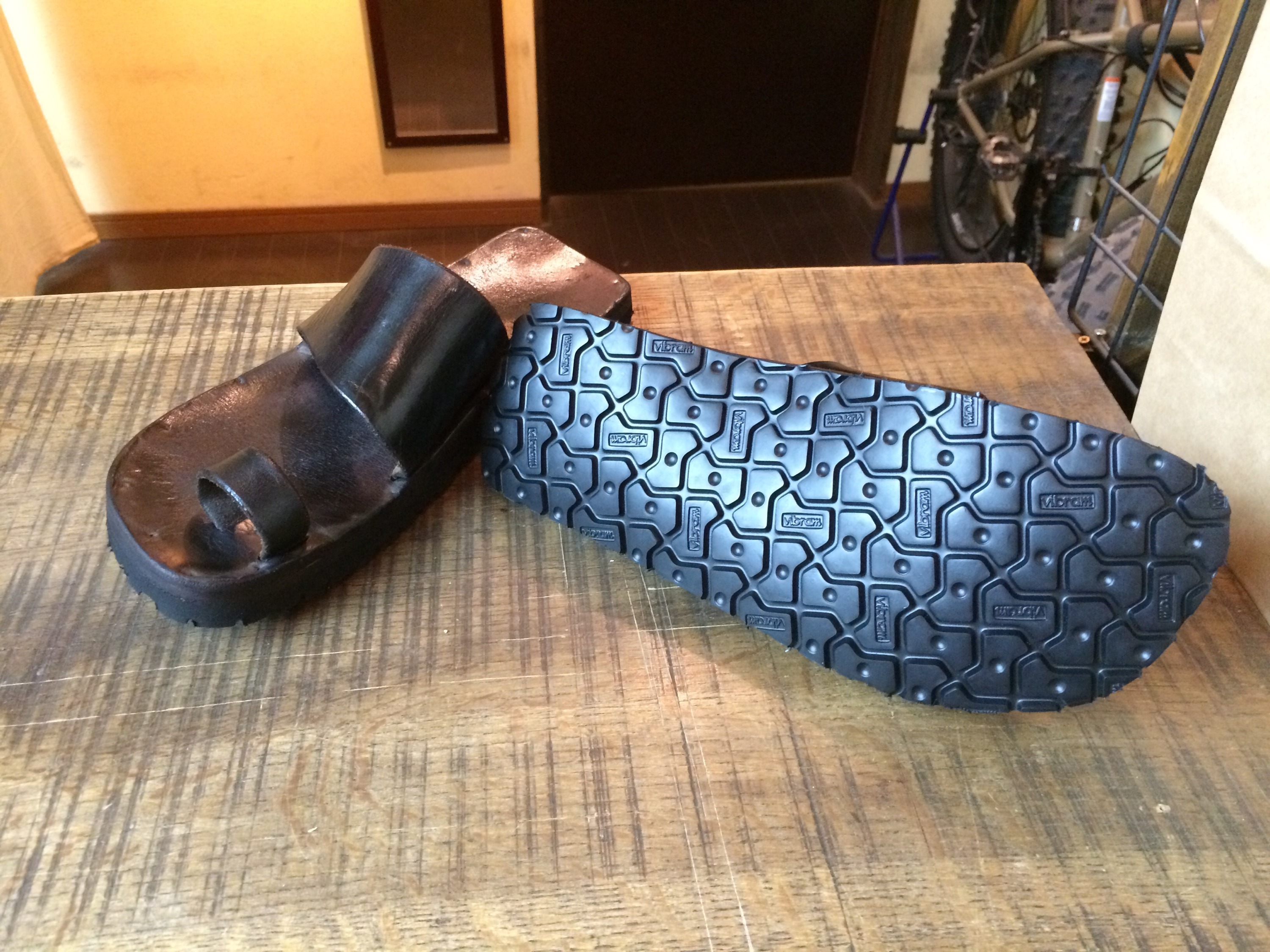 【試し履き程度/美品】ユッタニューマン アリス ホワイト D7 ビルクソール JUTTA NEUMANN (ユッタニューマン) ALICE w/BIRKEN SOLE アリス