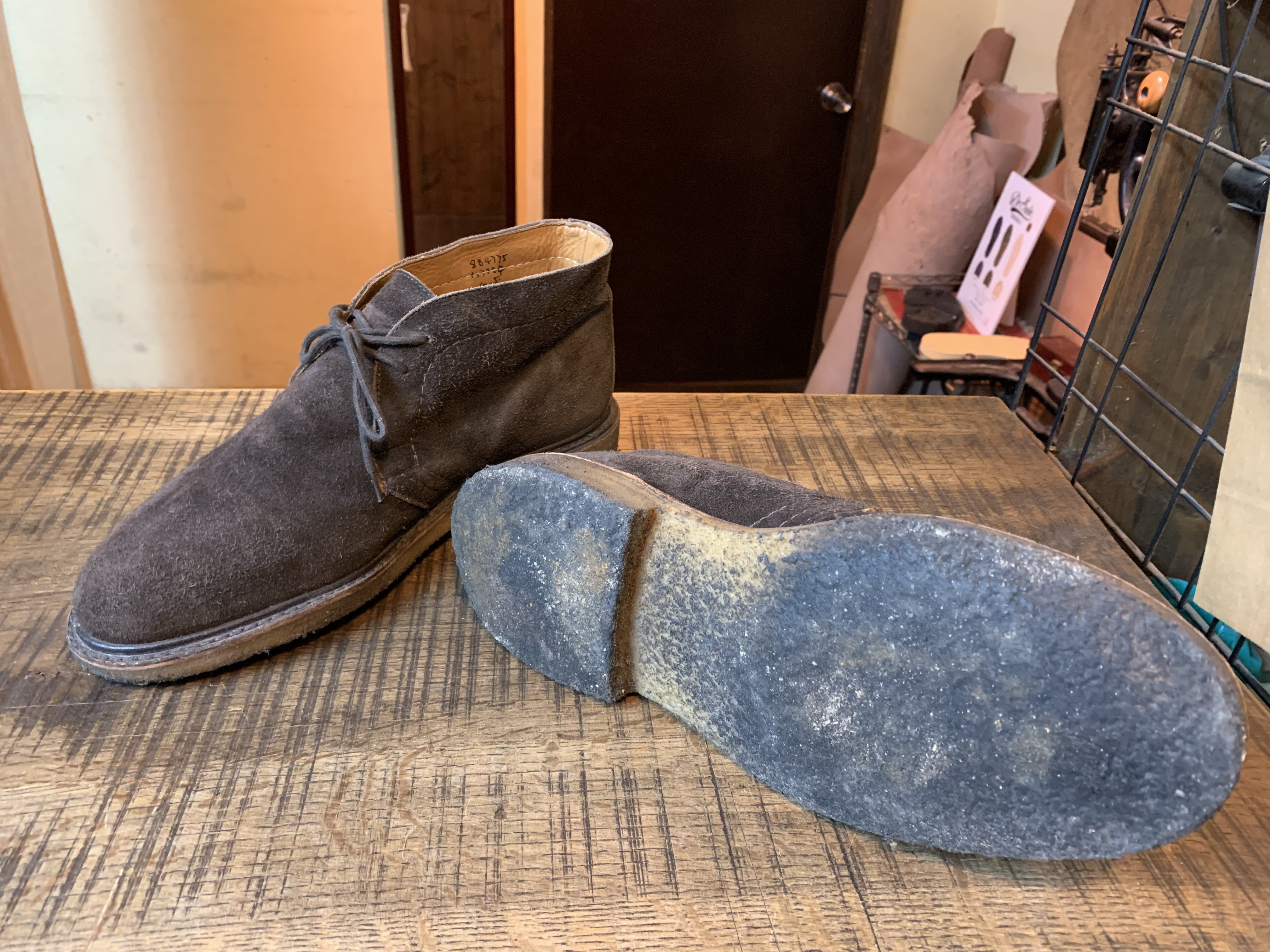 Tricker's(トリッカーズ) チャッカブーツ クレープソール交換: ソール