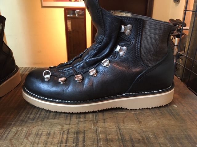 Danner Vertigo(バーティゴ) Vibram#2060ソール交換: ソール