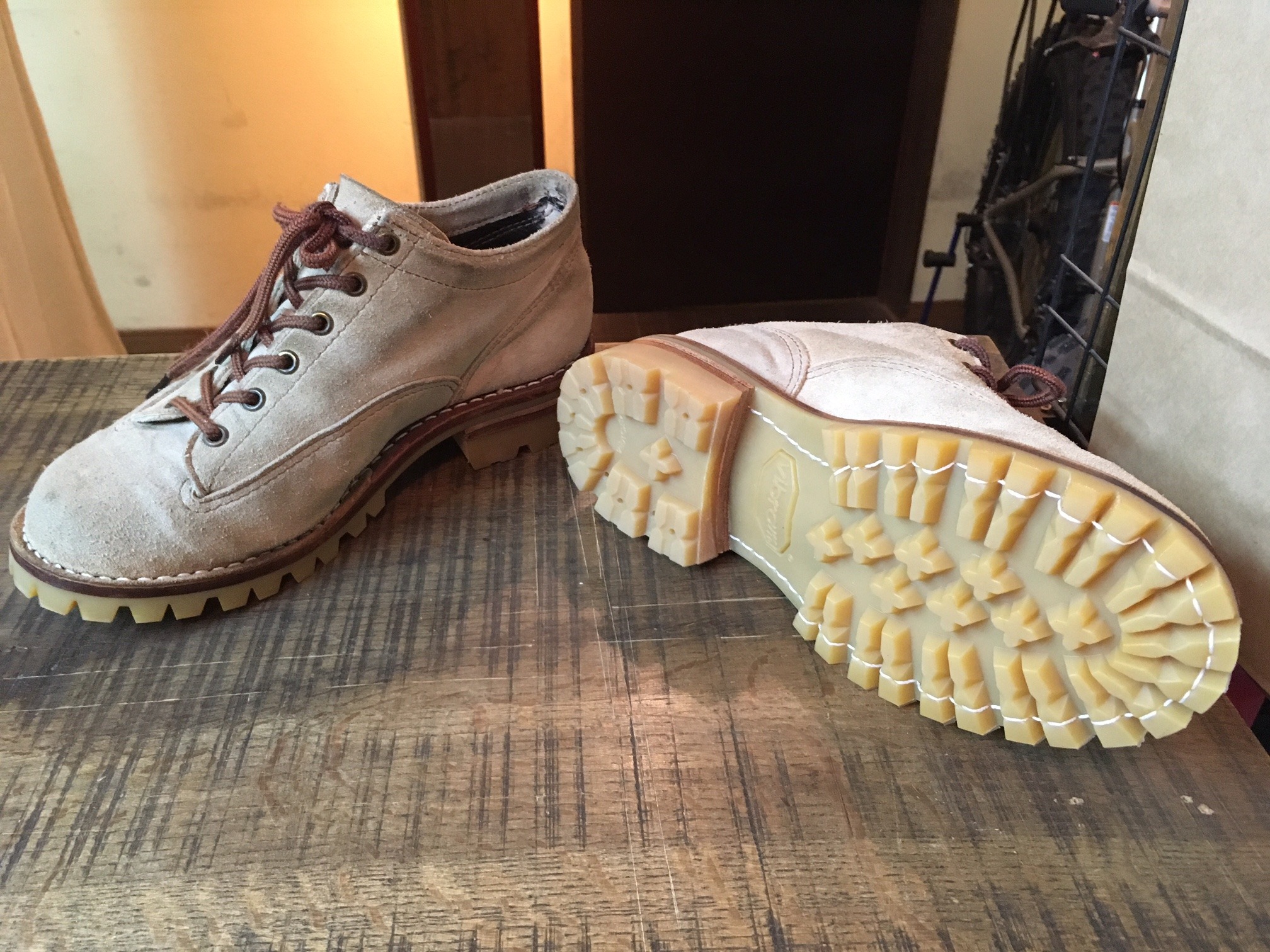 Wesco(ウエスコ) J.H.CLASSICS Vibram#100(ハニー)ソールカスタム: ソールリペア＆カスタム RED CLOUD